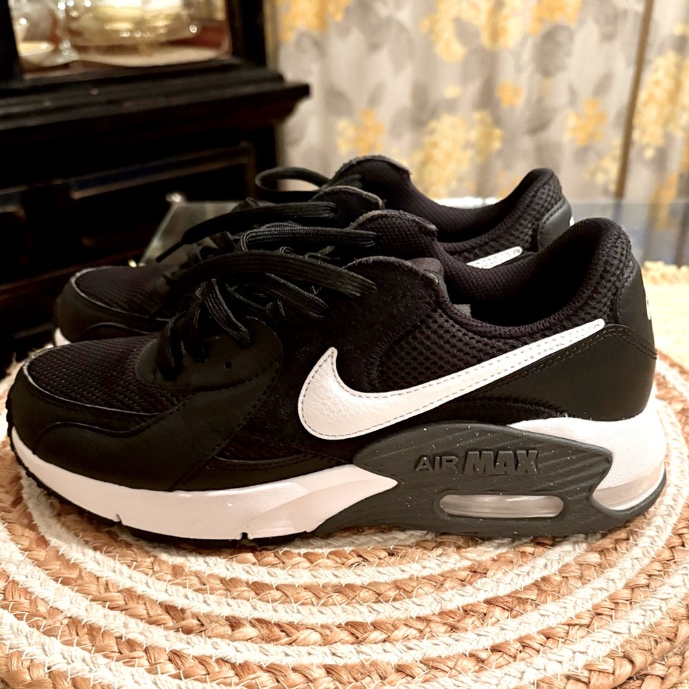 Nike Air Max Black and White Sneakers